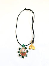 Load image into Gallery viewer, String Medallion
