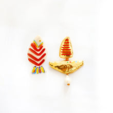 Load image into Gallery viewer, Golden Boat and The Fish

